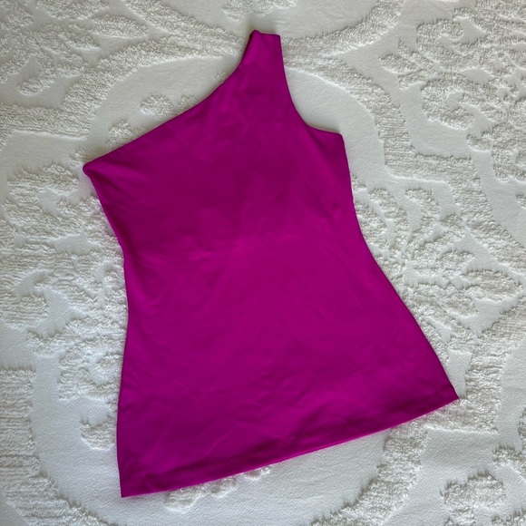 Susana Monco Asymmetric Top in Fuchsia - Picture 5 of 6